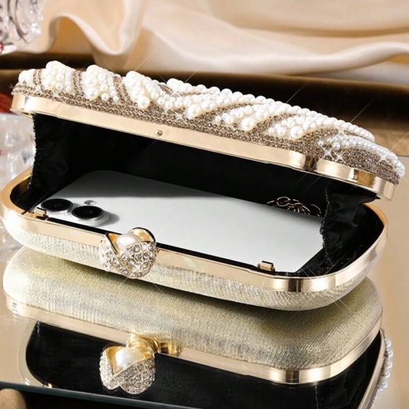 Elegant Pearl Embellished Clutch